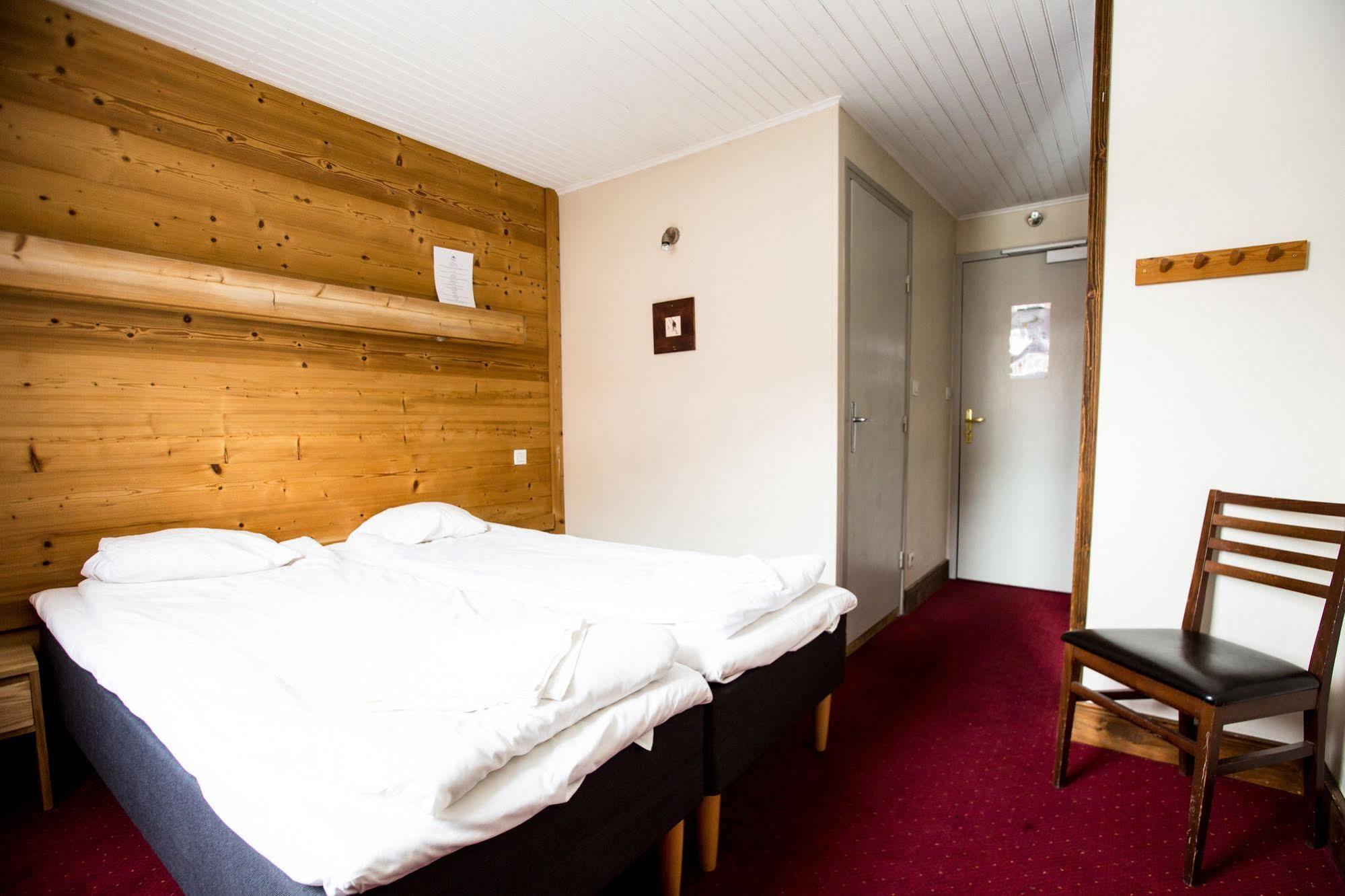 Langley Hotel Victors Val-dʼIsère Екстериор снимка